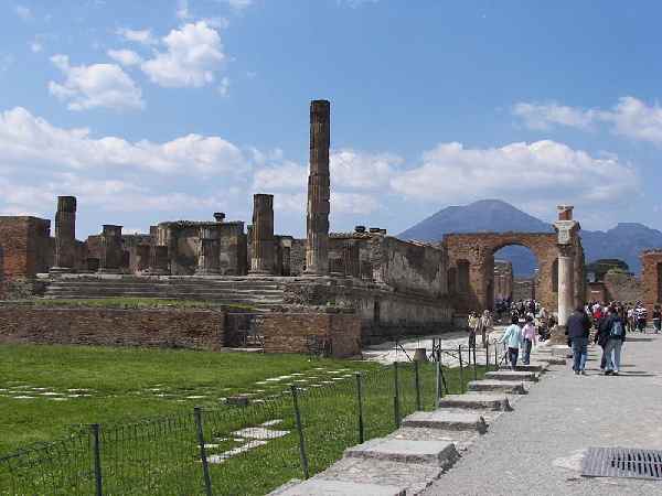 forum at pompeii