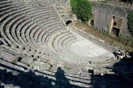 odeon theater at pompeii